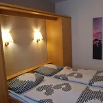 13 Im Haus Huehnergott - Mit Balkon In Toplage Sellin (Rugen)